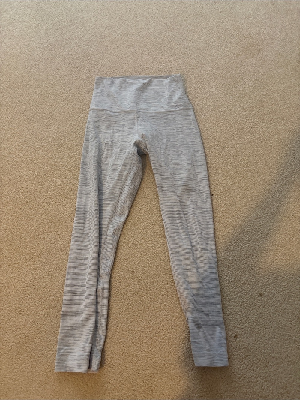 Lululemon leggings cropped size 2